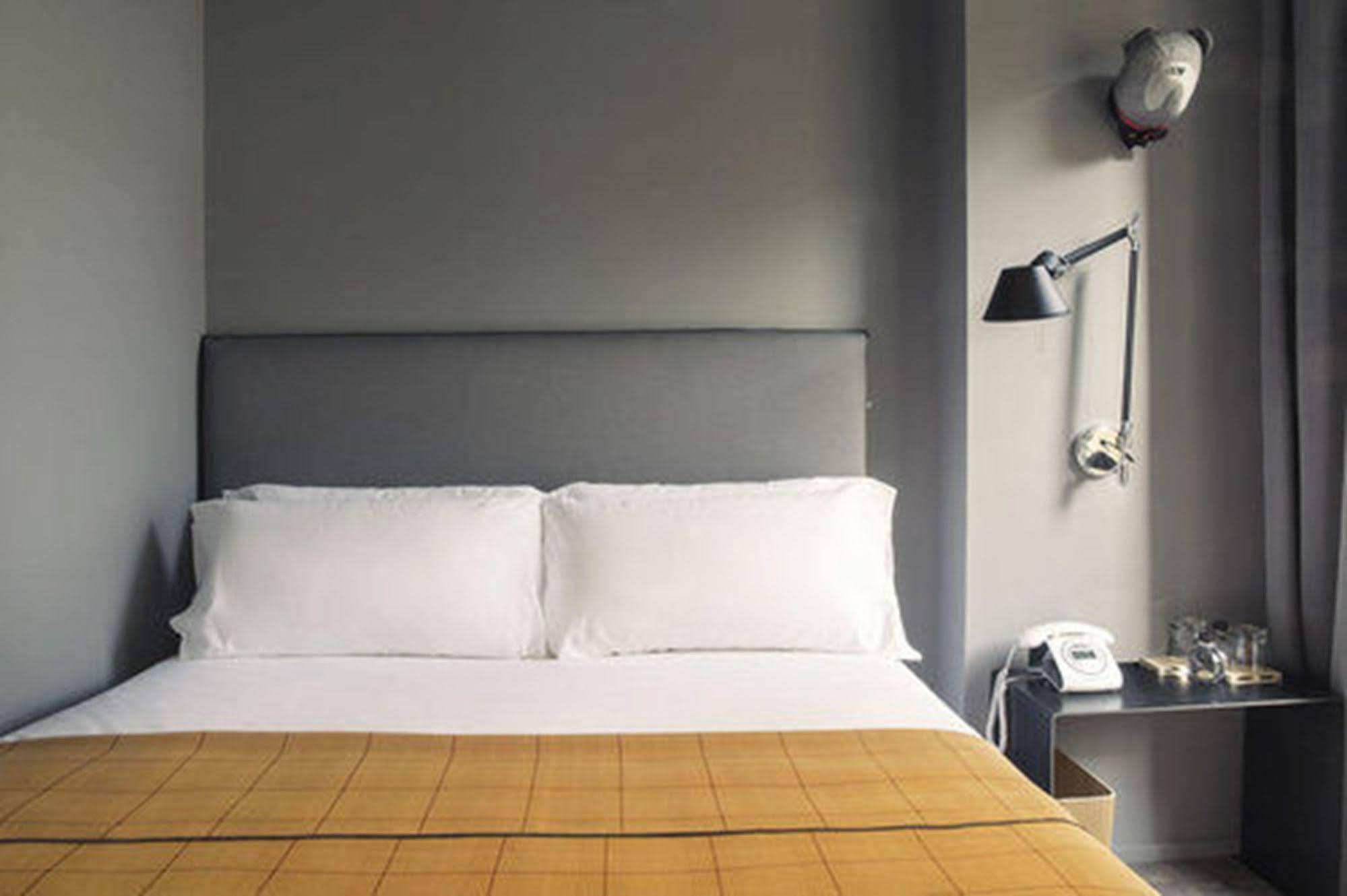 Yurbban Trafalgar Hotel Barcelona Kültér fotó